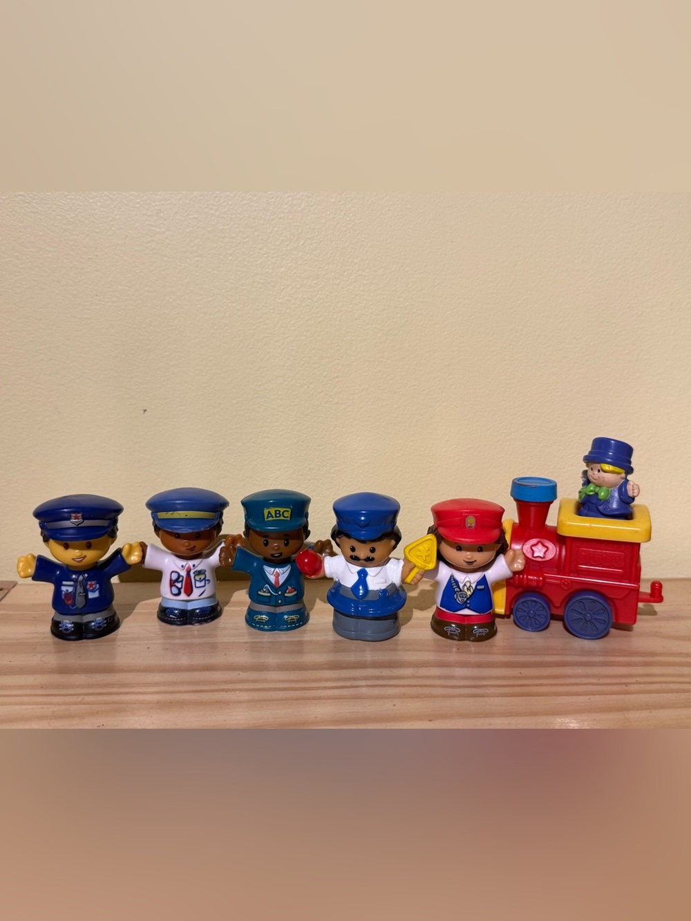 Fisher price mattel little people pilot and conductor lot